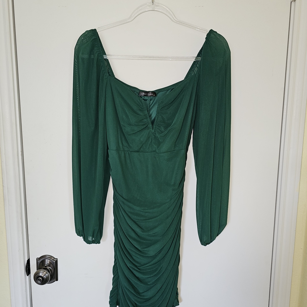 Beautiful Long Sleeve Emerald Dress